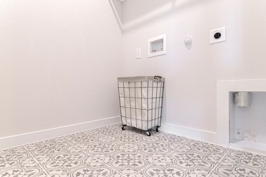 Representative furnished interior of a home built from the Silvermist by Stonehollow Homes in Heritage Grove, Blue Ridge (Image 10). Representative furnished interior of a home built from the Silvermist by Stonehollow Homes in Heritage Grove, Blue Ridge (Image 10).