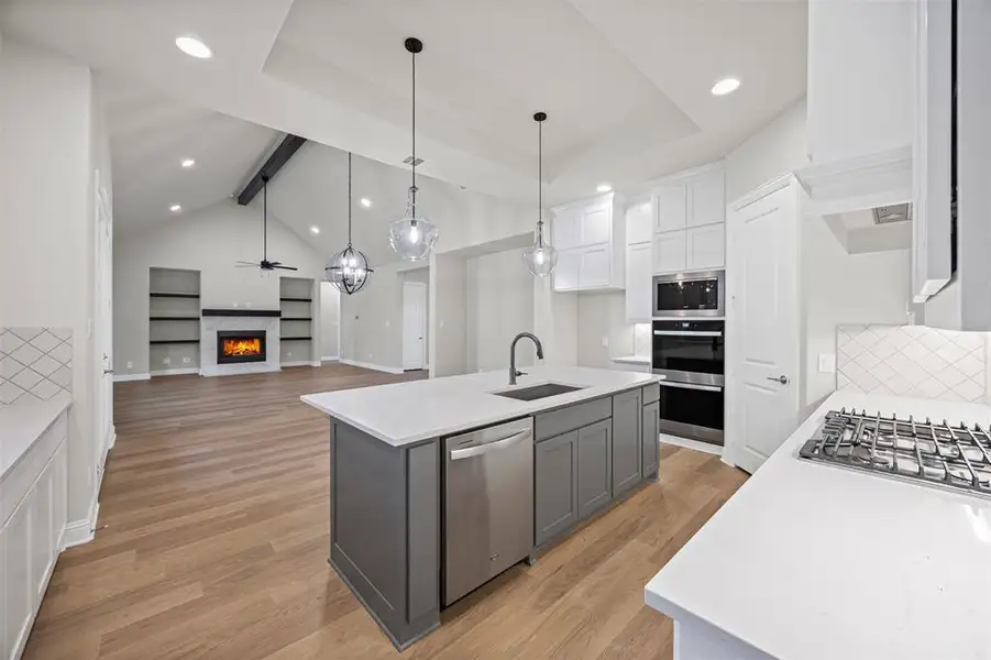 Furnished interior view inside a new home in Waterfall Ranch - 1 Acre Lots, Waxahachie (Image 11). Furnished interior view inside a new home in Waterfall Ranch - 1 Acre Lots, Waxahachie (Image 11).