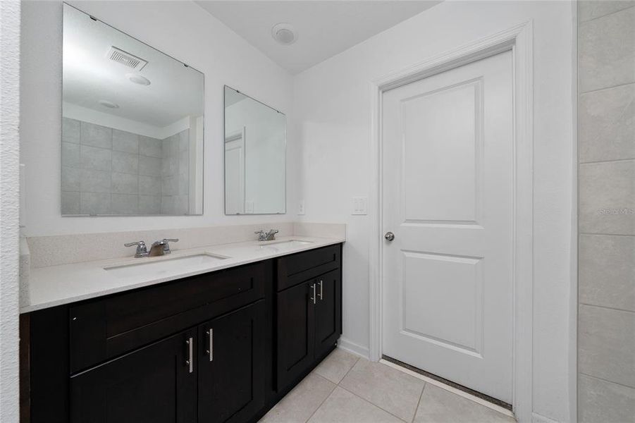 Furnished interior view inside a new home in Ranches at Lake Mcleod: Legacy Collection, Eagle Lake (Image 4).