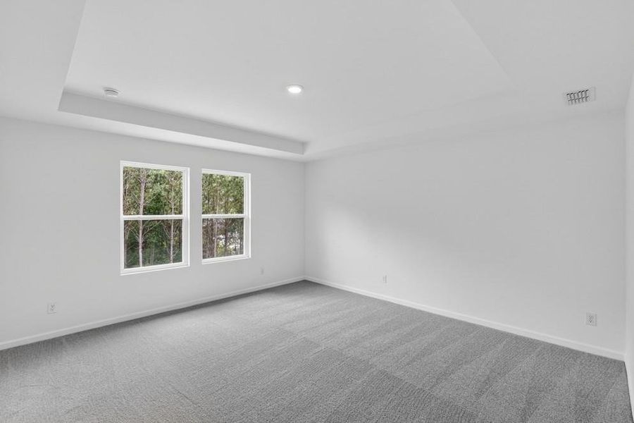 Spacious, unfurnished interior of a new home in Heritage River, Euharlee (Image 12).