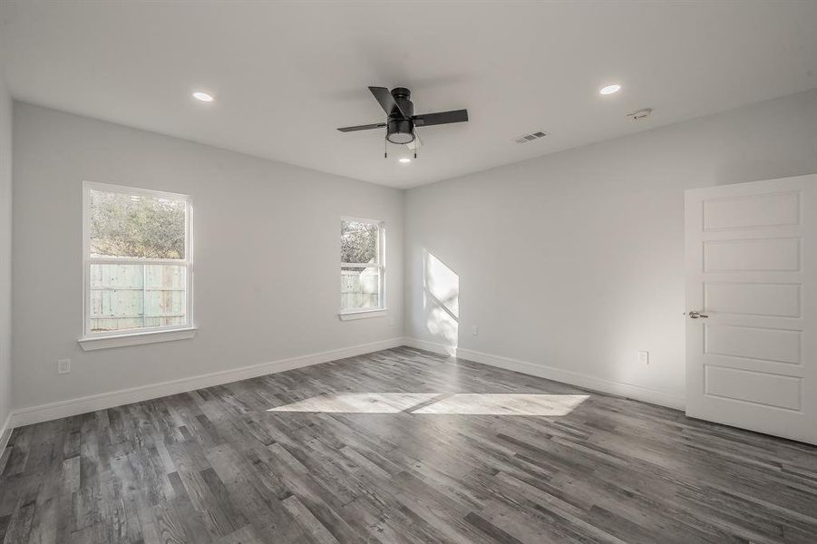 Spacious, unfurnished interior of a new home in , Dallas (Image 18). Spacious, unfurnished interior of a new home in , Dallas (Image 18).