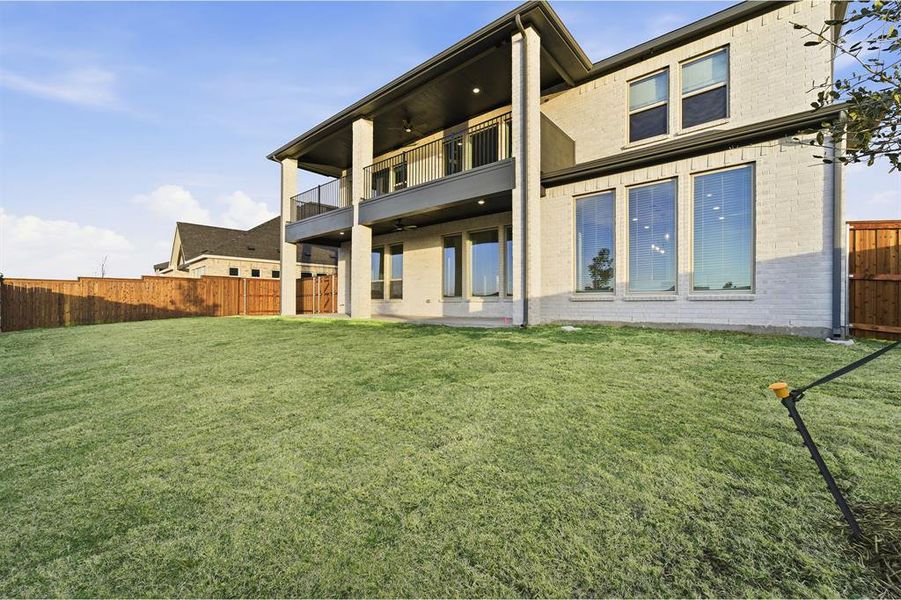 Exterior details and patio area of a home in Green Meadows, Celina (Image 2).