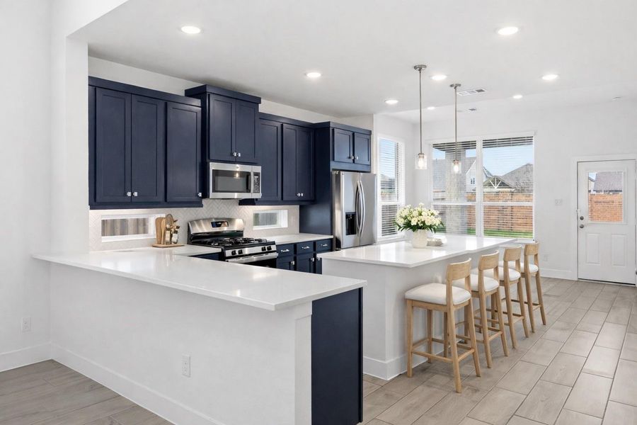 Welcome home! This could be your kitchen!! ***Virtually staged***