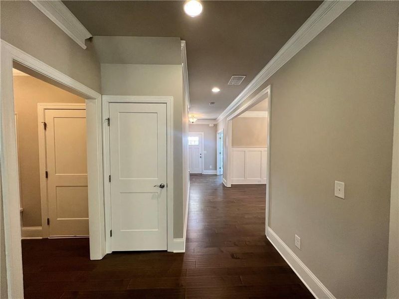 Spacious, unfurnished interior of a new home in , Jefferson (Image 31).