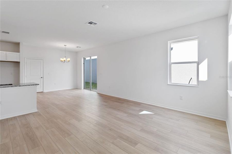 Spacious, unfurnished interior of a new home in Bellaviva III at Westside, Davenport (Image 11). Spacious, unfurnished interior of a new home in Bellaviva III at Westside, Davenport (Image 11).