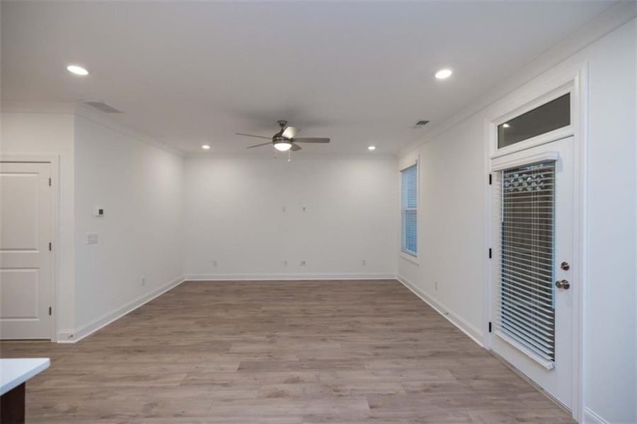 Spacious, unfurnished interior of a new home in Evanshire Townhomes, Duluth (Image 18).