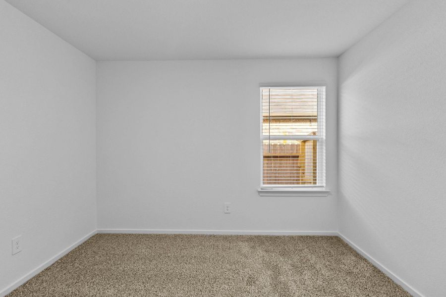 Spacious, unfurnished interior of a new home in Harrington Trails at The Canopies, Splendora (Image 13).