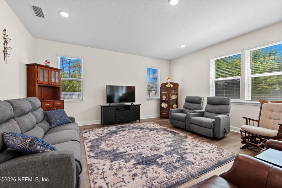 Furnished interior view inside a new home in Woodbridge, Fernandina Beach (Image 16).