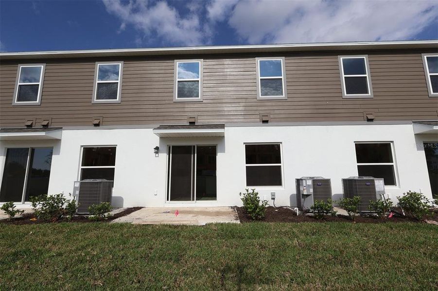 Exterior details and patio area of a home in Tyson Ranch, Orlando (Image 3). Exterior details and patio area of a home in Tyson Ranch, Orlando (Image 3).