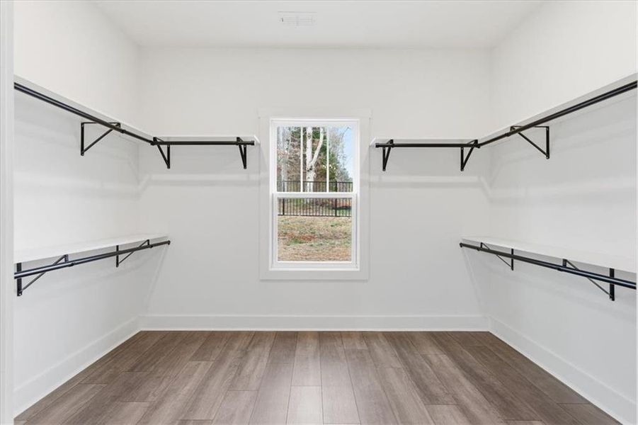 Spacious, unfurnished interior of a new home in Ferguson Corners, Emerson (Image 39).