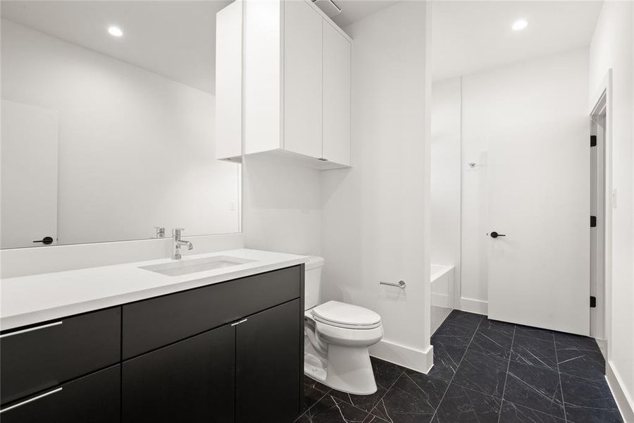 Furnished interior view inside a new home in , Dallas (Image 18). Furnished interior view inside a new home in , Dallas (Image 18).