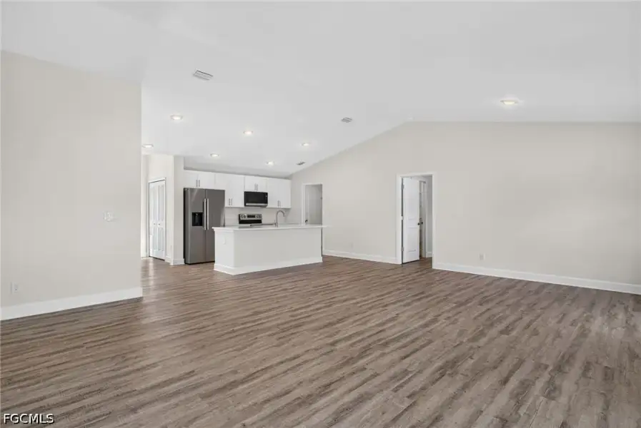 Spacious, unfurnished interior of a new home in Cape Coral, Cape Coral (Image 18). Spacious, unfurnished interior of a new home in Cape Coral, Cape Coral (Image 18).