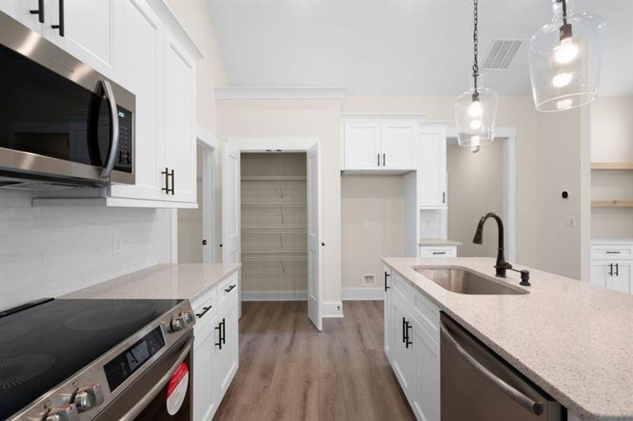 Furnished interior view inside a new home in , Dallas (Image 9).