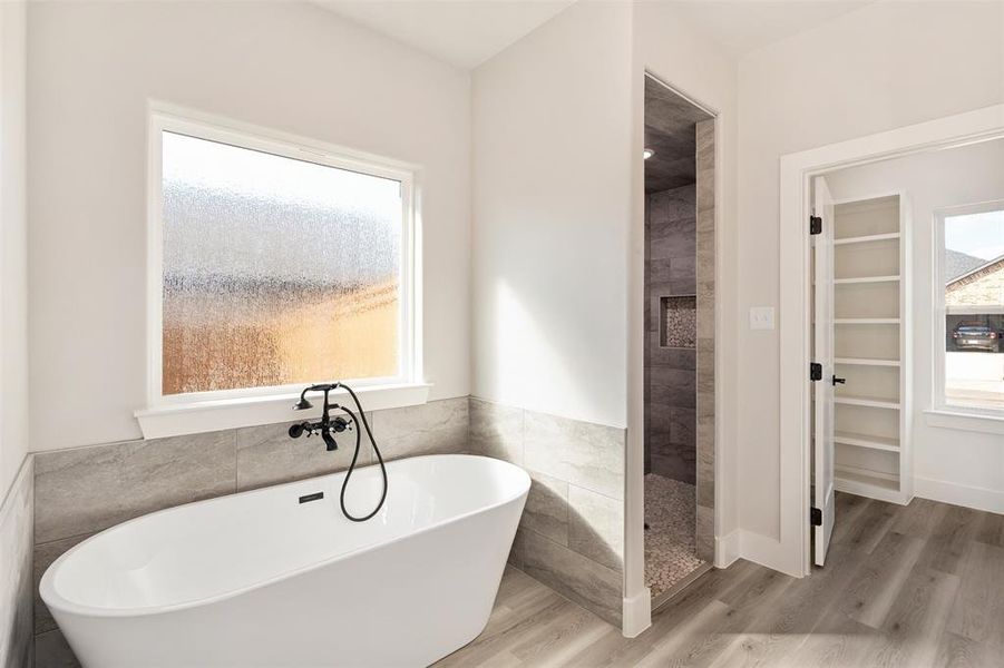 Furnished interior view inside a new home in , Mabank (Image 7).