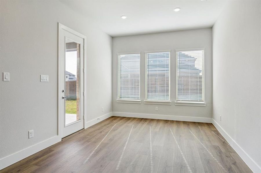 Spacious, unfurnished interior of a new home in Dove Hollow, Waxahachie (Image 21). Spacious, unfurnished interior of a new home in Dove Hollow, Waxahachie (Image 21).