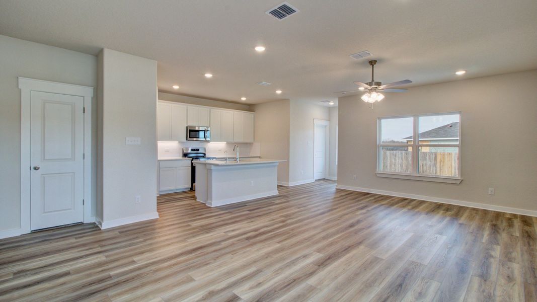 Furnished interior view inside a new home in Cloud Country, New Braunfels (Image 17).