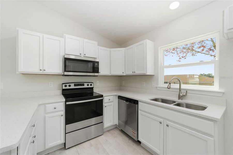Furnished interior view inside a new home in , Belleview (Image 5).