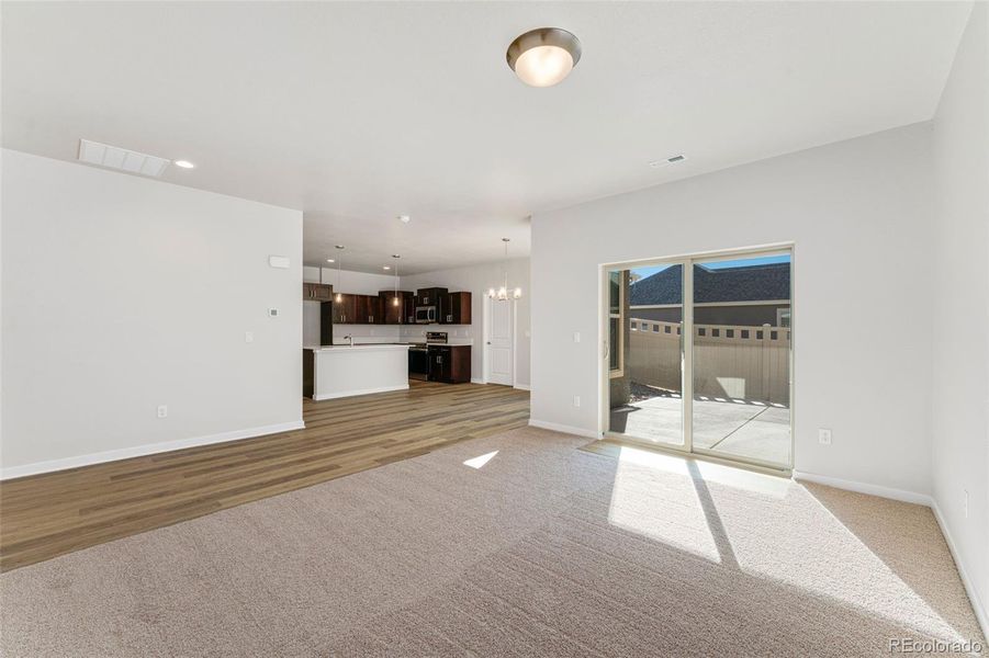 Spacious, unfurnished interior of a new home in The Courtyards at Lupton Village, Fort Lupton (Image 18).