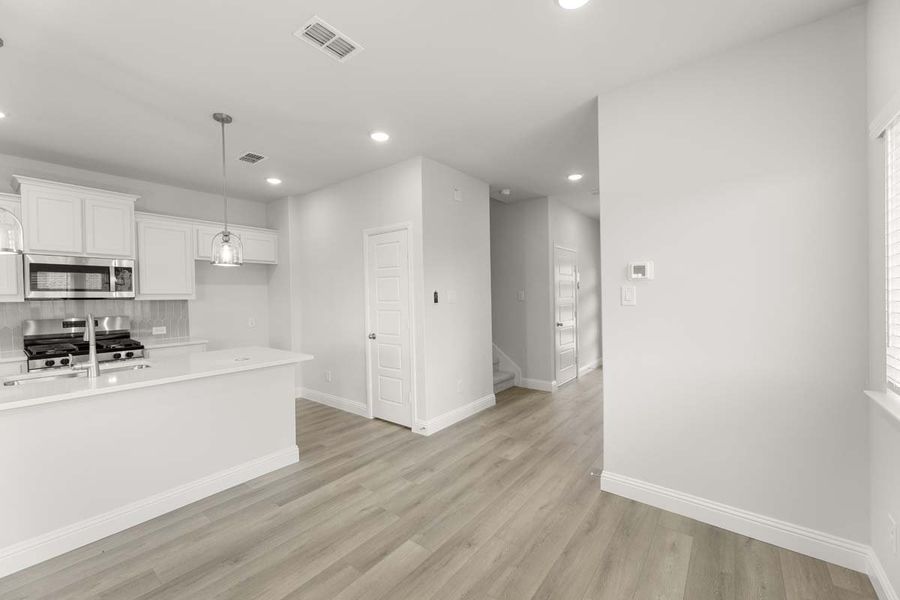 Image 30 of a home in Elevon.