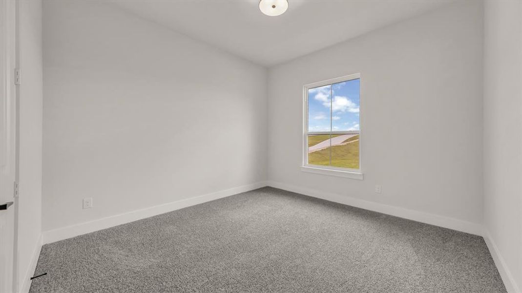 Spacious, unfurnished interior of a new home in Woodland Lakes Estates, Weatherford (Image 34).
