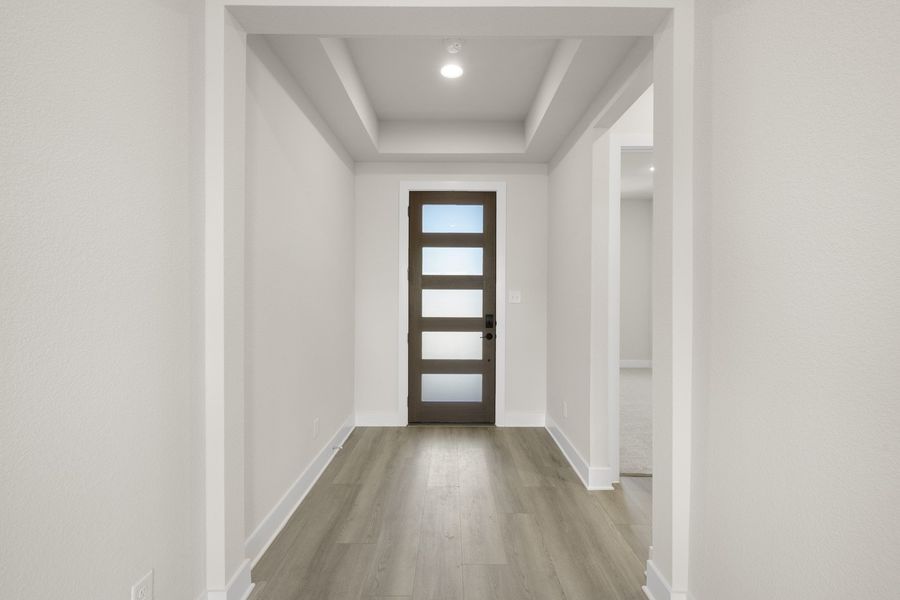Spacious, unfurnished interior of a new home in The Retreat, Waxahachie (Image 15). Spacious, unfurnished interior of a new home in The Retreat, Waxahachie (Image 15).