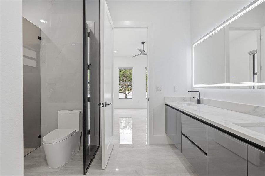 Furnished interior view inside a new home in , Tampa (Image 59).