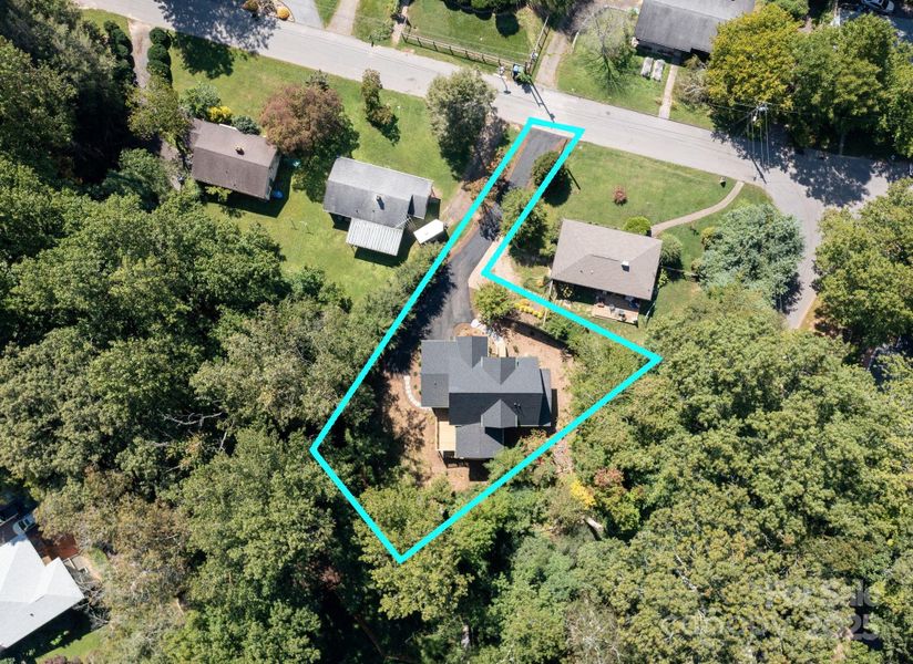 Approximate Property Lines Approximate Property Lines