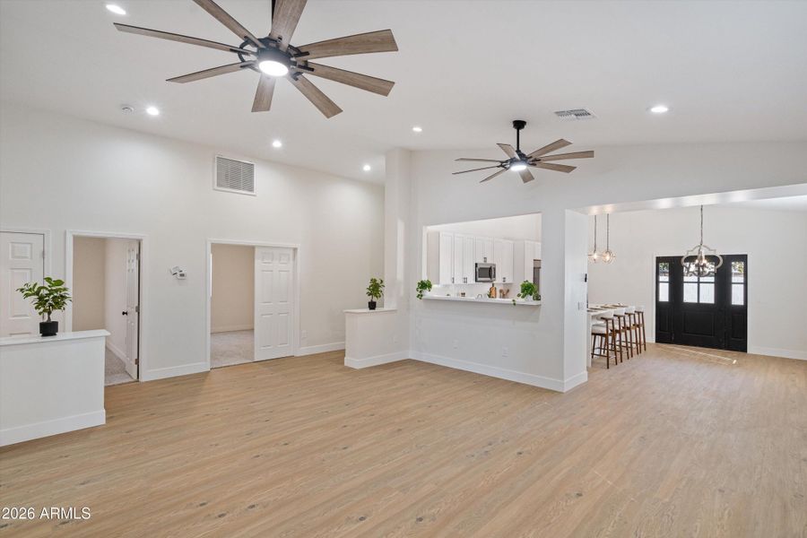 04-Family Room to Kitchen