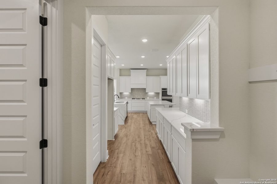 Furnished interior view inside a new home in Mesa Western, Cibolo (Image 7). Furnished interior view inside a new home in Mesa Western, Cibolo (Image 7).