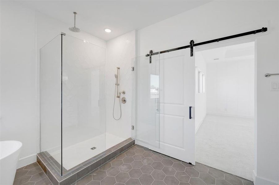 Image 39 of a home in Heath Golf & Yacht Villas.