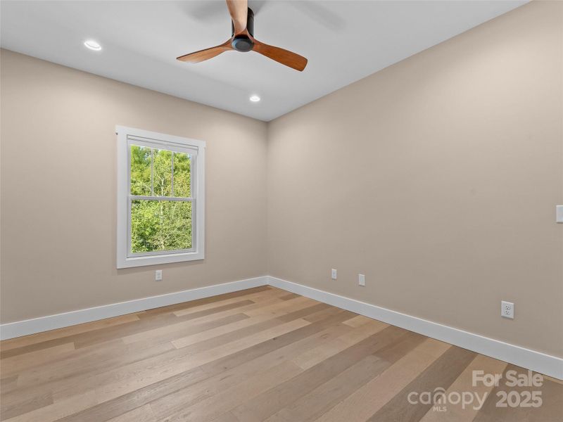 Spacious, unfurnished interior of a new home in , Hendersonville (Image 26).