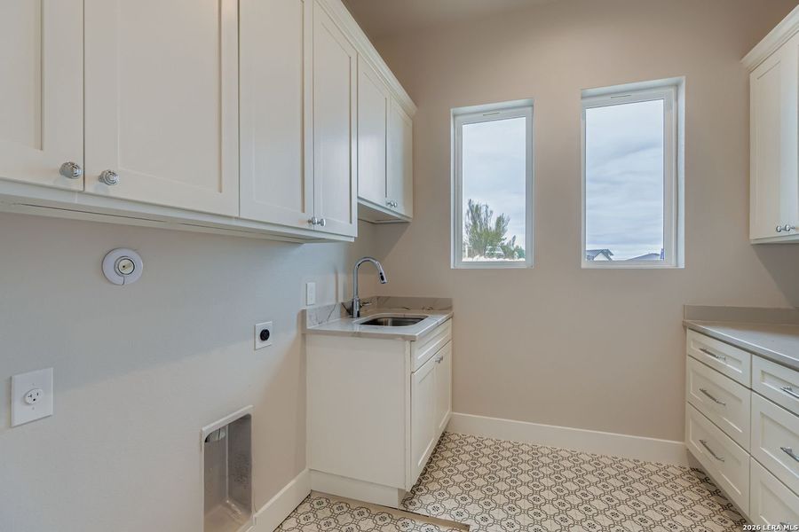 Furnished interior view inside a new home in , San Antonio (Image 32).