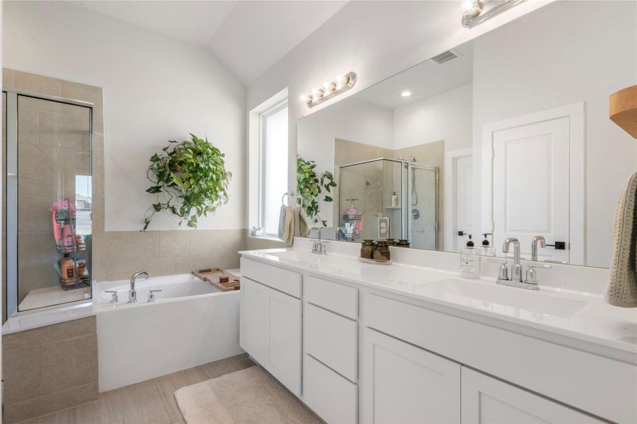 Furnished interior view inside a new home in , Mont Belvieu (Image 19). Furnished interior view inside a new home in , Mont Belvieu (Image 19).