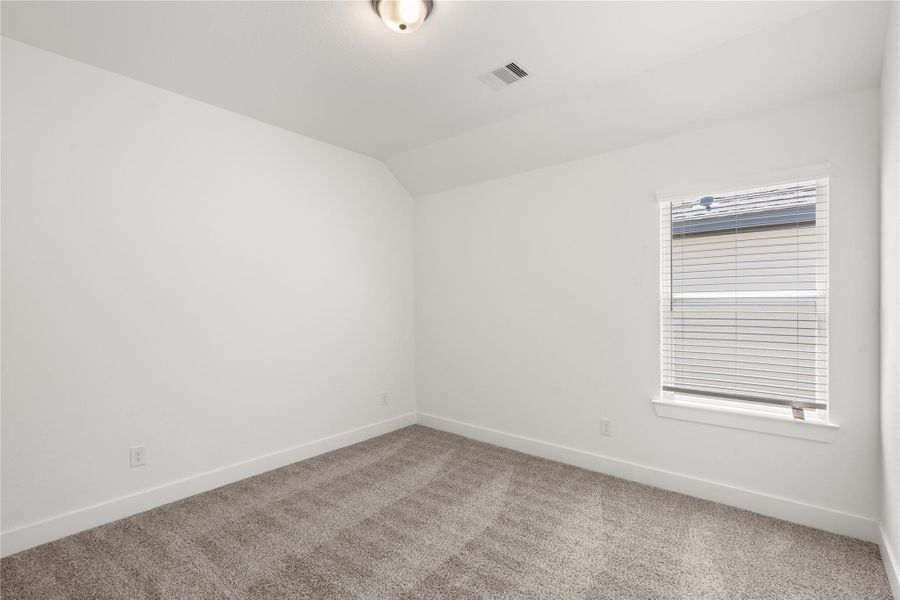 Spacious, unfurnished interior of a new home in The Woodlands Hills, Willis (Image 15).