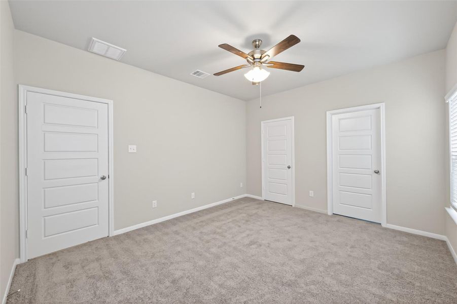 Spacious, unfurnished interior of a new home in Woodland Lakes, Houston (Image 22).