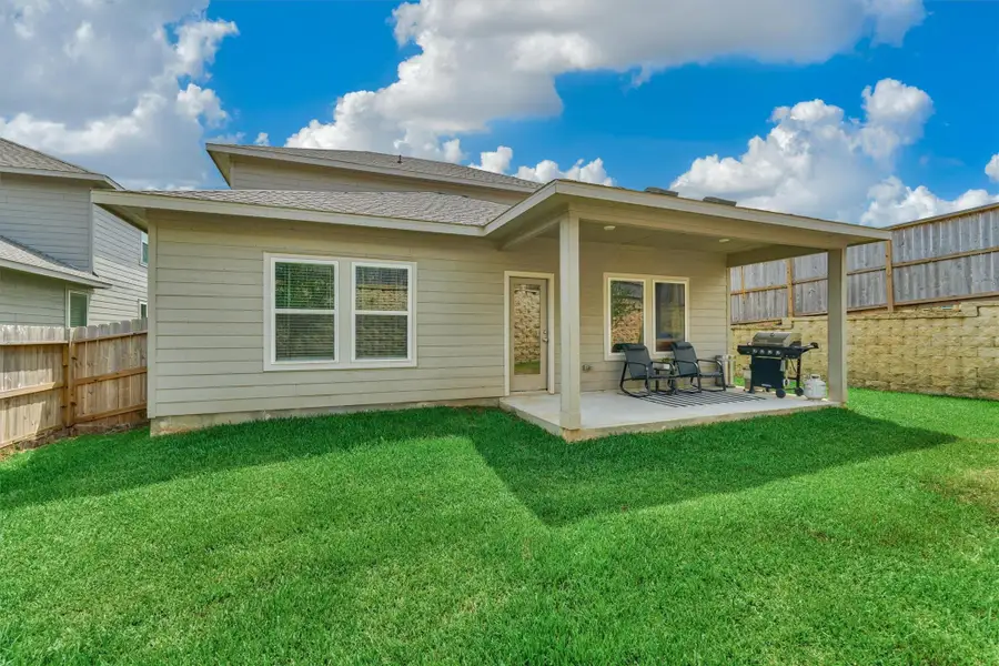 Exterior details and patio area of a home in , Montgomery (Image 23).