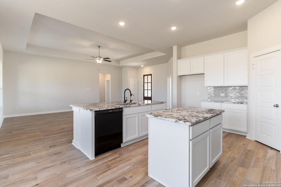 Furnished interior view inside a new home in Bonita Vista, Pleasanton (Image 10).
