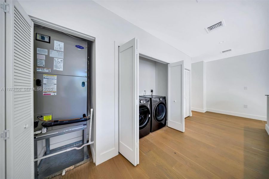 Furnished interior view inside a new home in , Miami (Image 9).