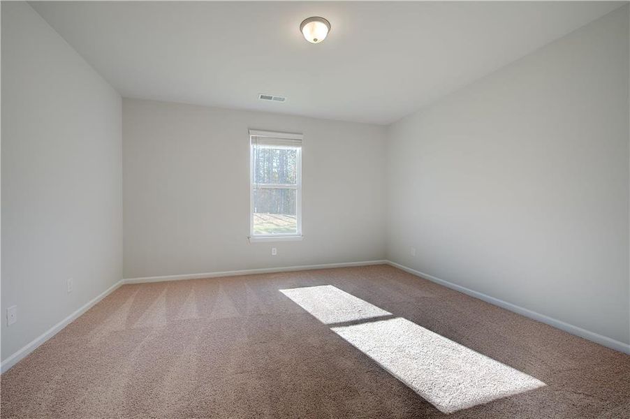 Spacious, unfurnished interior of a new home in Riverbend Overlook, Fayetteville (Image 36).