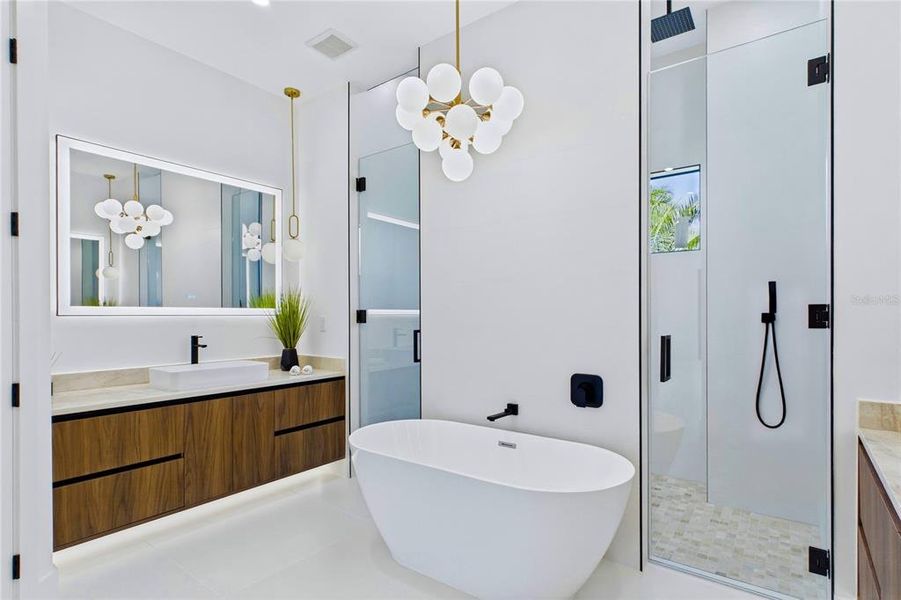 Furnished interior view inside a new home in , Cape Coral (Image 14).