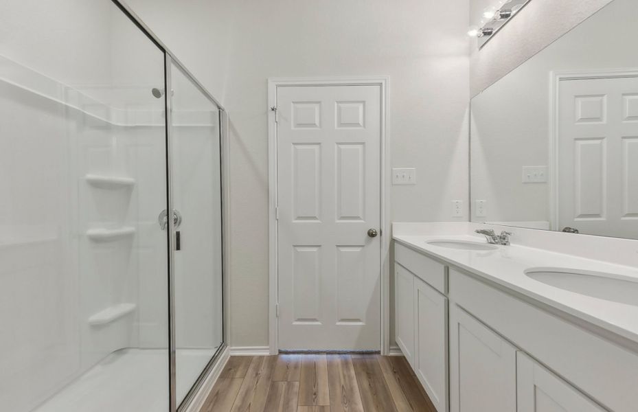 Owner's bathroom Owner's bathroom