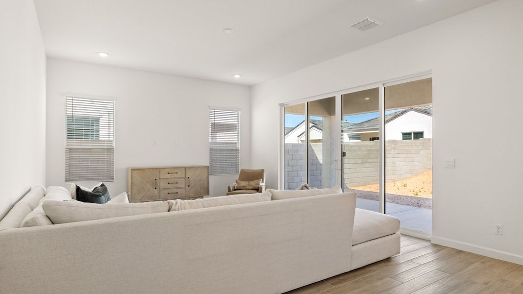 Representative furnished interior of a home built from the Crow by D.R. Horton in Apache Farms, Buckeye (Image 12).