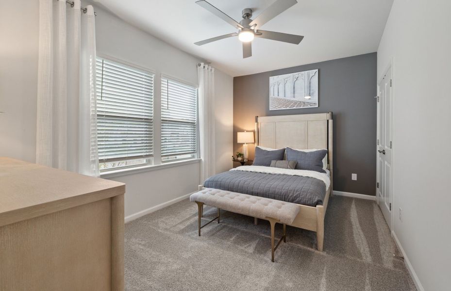 Furnished interior view inside a new home in Lakeside Townes at Riverlights, Wilmington (Image 7).