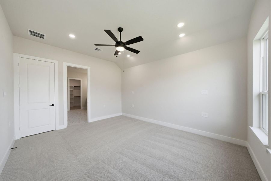 Spacious, unfurnished interior of a new home in The Highlands, Porter (Image 23).