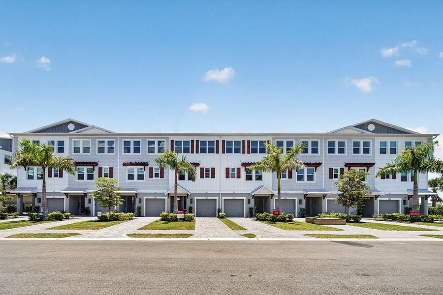 Condo located in Punta Gorda, FL showcasing its design and architecture (Image 5). Condo located in Punta Gorda, FL showcasing its design and architecture (Image 5).