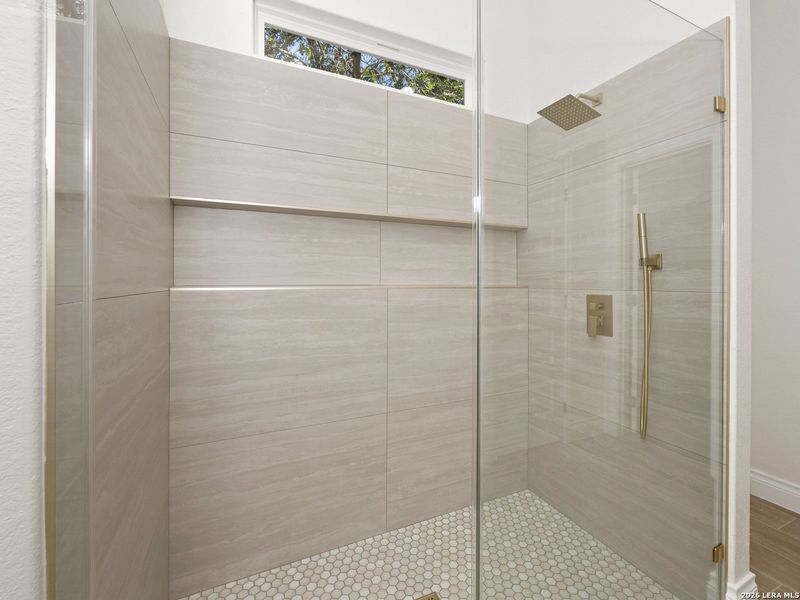 Close-up of interior finishes inside a home in , Elmendorf (Image 21).