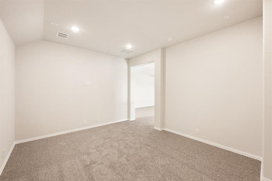 Spacious, unfurnished interior of a new home in Country Lakes Classic 60, Argyle (Image 32). Spacious, unfurnished interior of a new home in Country Lakes Classic 60, Argyle (Image 32).