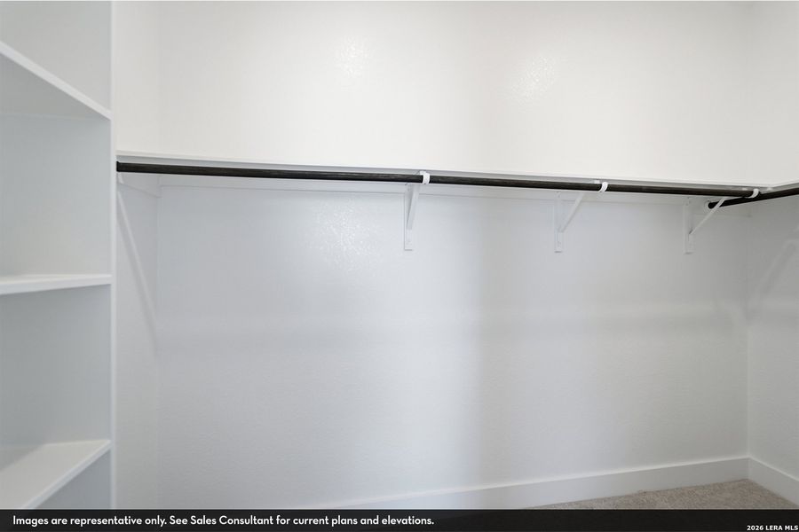Spacious, unfurnished interior of a new home in Garden Grove, San Antonio (Image 15).