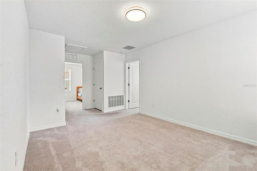 Spacious, unfurnished interior of a new home in Aurora at Lakewood Ranch, Bradenton (Image 24). Spacious, unfurnished interior of a new home in Aurora at Lakewood Ranch, Bradenton (Image 24).