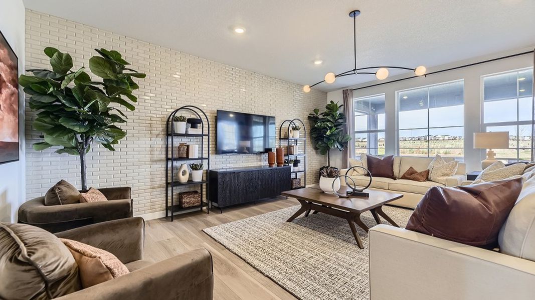 041725 2576 Ashbrook Great 2of2 F1